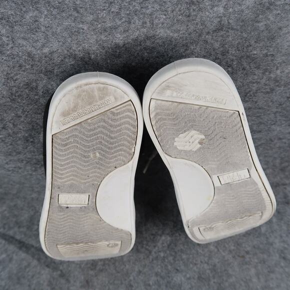 Time and Tru Shoes Womens 7.5 Casual Sneaker Slip On Memory Foam Fabric Black - Picture 10 of 11